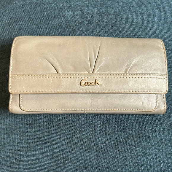 Coach Handbags - Coach Wallet